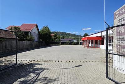 CLADIRE INDIVIDUALA ( SPATIU COMERCIAL) CU TEREN DE VANZARE IN ONESTI - 1