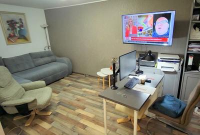 Vila 290mp + 4 spatii comerciale/depozitare, teren 1401 mp, acces DN1 - 11