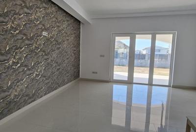 Duplex spatios cu garaj si pereti dublii - 5