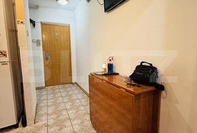 Apartament 3 camere, decomandat, etaj 3/4 - zona Astra - 10