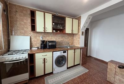 Apartament cu 3 camere de închiriat în zona Giulesti - 4