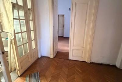URGENT!, VILA SINGUR CURTE, POZITIE PE COLT, GARAJ, NEGOCIABIL - 12
