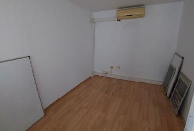 Spatiu 4 camere decomandat - 5