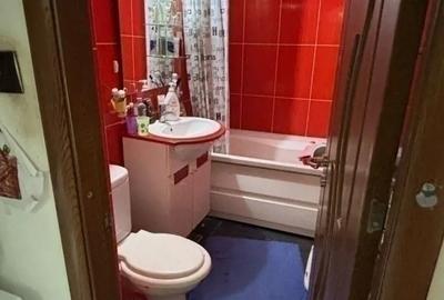 3 Camere Decomandat Mobilat zona LIDL Nicolina Prima Statie - 3