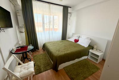 Garsonieră decomandată în Central