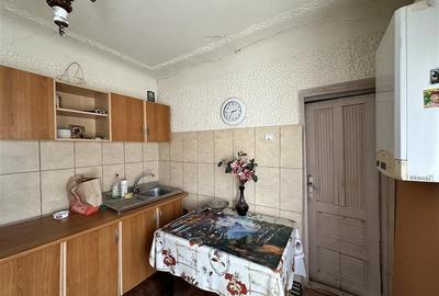 Casa de vanzare în zona linistita - 7