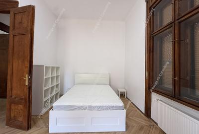 Apartament Patrimonial 150 mp | Balcon cu vedere directa spre Piata Victoriei - 8