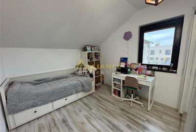 Casa Individuala - 5 camere - 3 bai - 403mp teren - 11