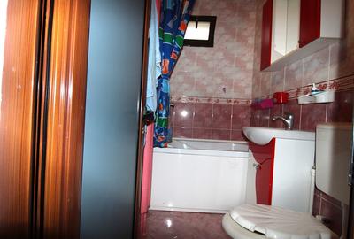 Apartament cu 3 camere in Micro 19 - 9