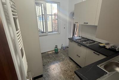 Apartament de inchiriat 3 camere Eroii Revolutiei - 7