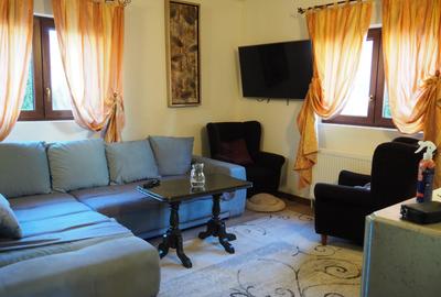 Apartament cu trei camere  in vila  ,Busteni - 3