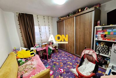 Apartament 2 camere, decomandat, mobilat, utilat, etaj 3, Ampoi 2 - 3