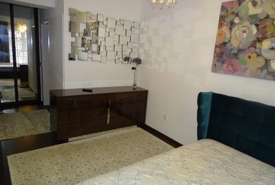 Inchiriez apartament DECOMANDAT 3 camere cu parcare si boxa - 2