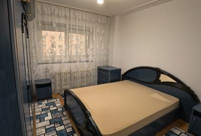 Apartament cu 3 camere semidecomandat, mobilat în Ghencea