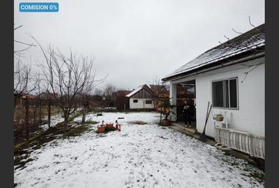 Casa cu mansarda, 7 camere, anexe, Sanmartin - 1