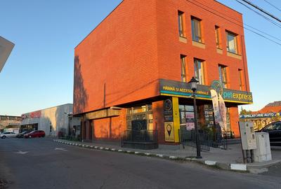 Spatiu comercial + Birouri Etaj - 3