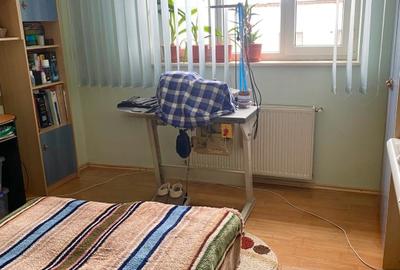 Apartament 3 camere, 2 băi, ultracentral-Primărie, decomandat, 85 mp+boxă 12 mp - 14