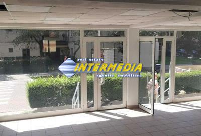 Spațiu comercial, de 105.00 mp, în Cetate