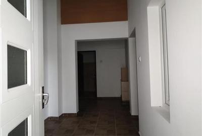 Spatiu comercia,central Marghita,Bihor - 11