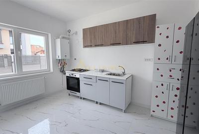 Casa individuala - 4 camere - 2 bai - 560mp teren - 8