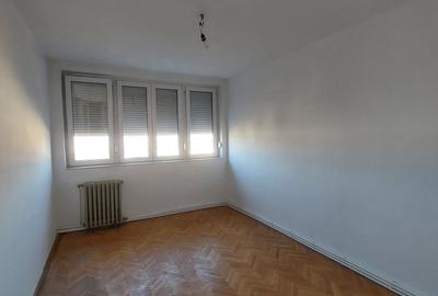 Vand 3 camere decomandat - 6