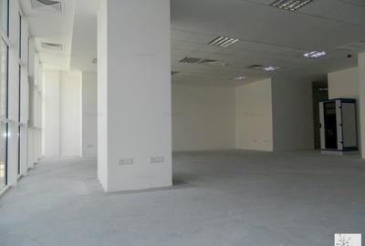 Spatiu de biouri in cladire reprezentativa, parcare generoasa - 3