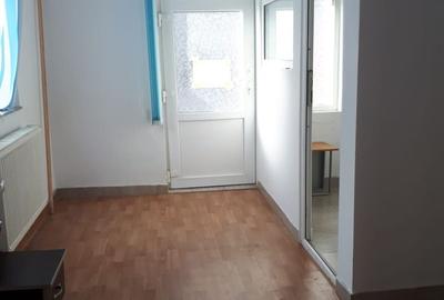 Cotroceni parter de casa 24 mp pt birou productie 400 euro/luna - 1