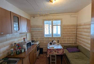 3 Camere Bloc Reabilitat Zona Ghencea - 3