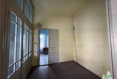 Casa cu farmec istoric, perfecta pentru un proiect de restaurare, zona ICIL, Con - 11
