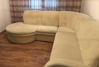 Apartament cu 4 camere semidecomandat în Apărătorii Patriei