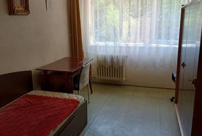 Apartament 3 camere -5 minute de mers pana la metrou Gorjului - 4