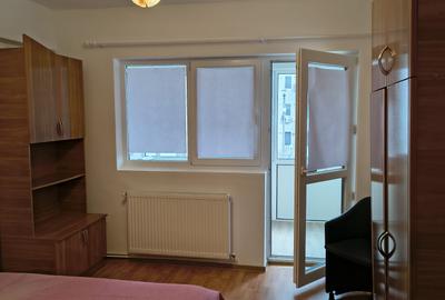 Apartament cu 3 camere de inchiriat zona Micro 3 Iazul Morilor etaj 1 renovaT - 4