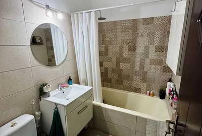 Apartament 2 camere, semidecomandat, 54 mp, metrou, ac, 1 Mai - 8