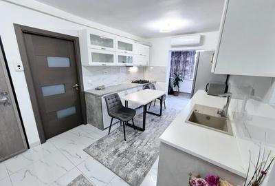 Apartament cu 3 camere decomandat în Cug