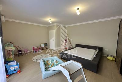 Penthouse 4 camere de vanzare, 2 bai complet mobilat si utilat - Giroc - 24