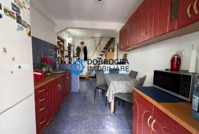 C5- Liceul Pedagogic, 2 camere + mansarda locuibila, centrala gaz - 10