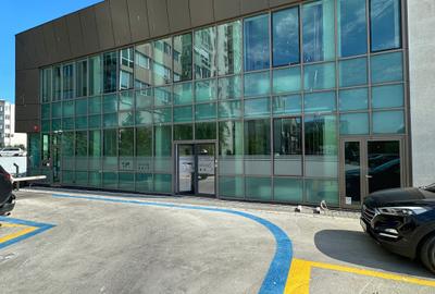 Spatiu comercial stradal cu locuri de parcare privata - 1