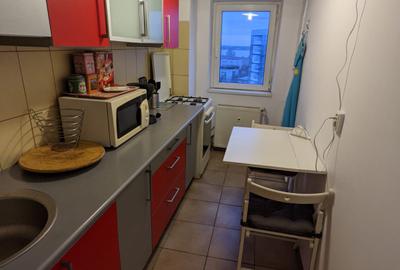 Garsonieră decomandată, mobilată în Virtuții