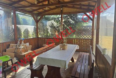 Casă cu 4 camere în Ciucului