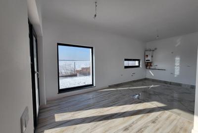 CARTIER PRIVAT, CASA 4 CAMERE, 2 BAI, MIROSLAVA , PLACA DE BETON PESTE ETAJ - 16