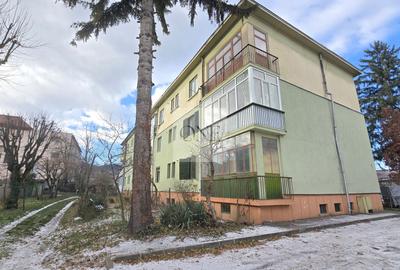 Apartament cu 3 camere circular în Blumăna
