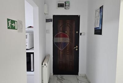Cabinet stomatologic de închiriat| Complex 2 Trivale Pitești| 2 scaune - 3