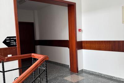 De inchiriat Birou  200 euro - 3