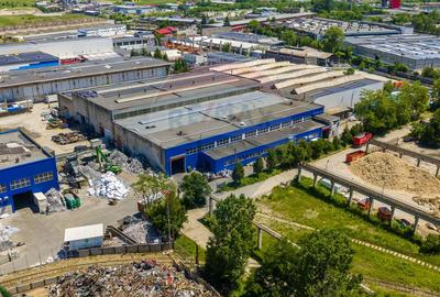 Hală industrială de vânzare în Brașov  1.777 mp, 2.000kW, teren 4.800 - 32