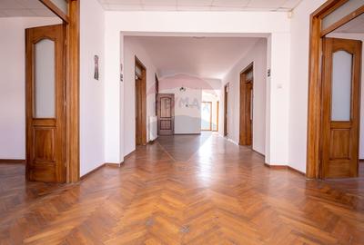 Vila de vanzare in zona peninsulara Constanta - 28