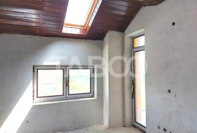 Casa deosebita cu teren 2000 mp 5 camere  Sura Mare Hamba Sibiu - 11