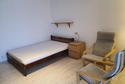 Bd. Ion Mihalache langa piata 1 Mai, aproape de parcul Kiseleff, Piata Victoriei - 1