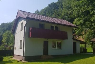 Casă individuală cu 3 camere în Cerbăl