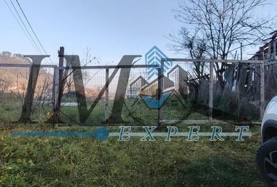 Teren intravilan în Paclisa 1785mp. - 2