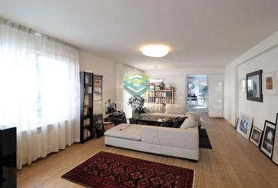 Duplex cu 6 camere în Herăstrău